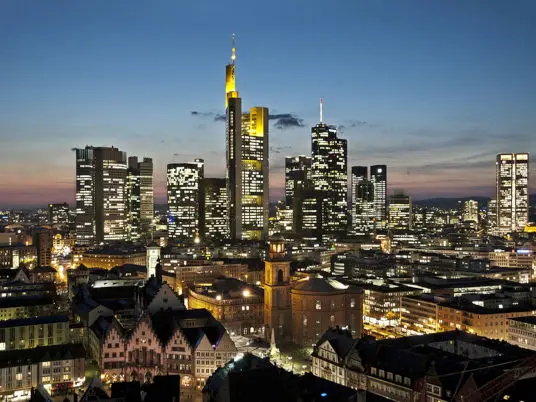 Skyline Frankfurt bei Nacht