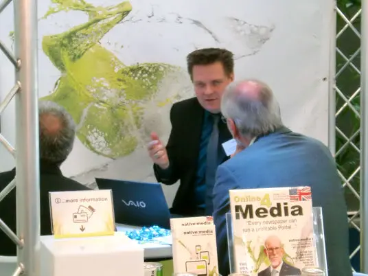 alternative Ansicht des native:media Messestand